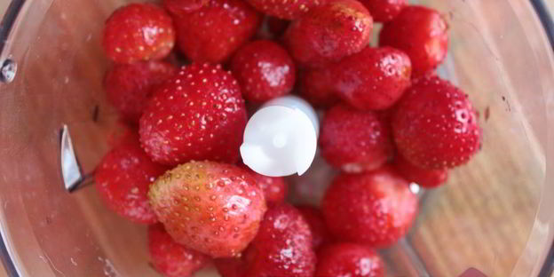 клубничный соус