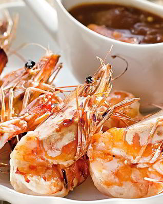 Креветки по-креольски и соус барбекю с бурбоном