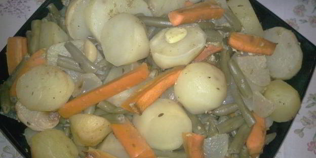 антрекот в ореховом маринаде с овощами