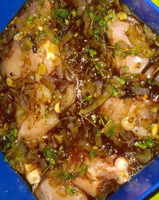 Пряный маринад со специями для мяса на гриле