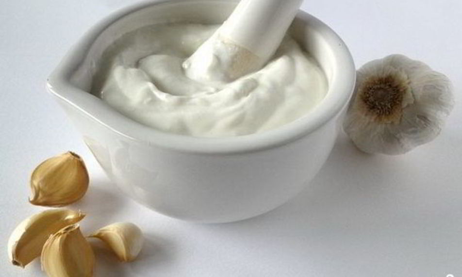 Рецепт молочно-чесночного соус