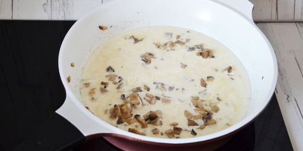 сливочно-грибной соус