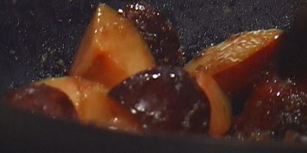 сливовый соус