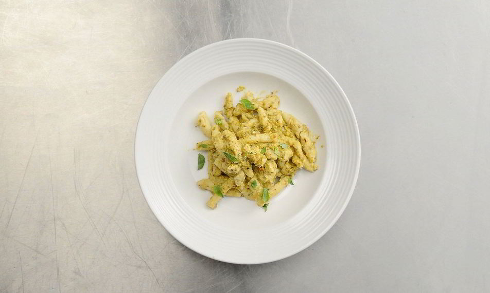 Рецепт домашней пасты бузиате с песто аллы трапанезе