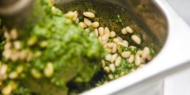 лингвини с соусом песто