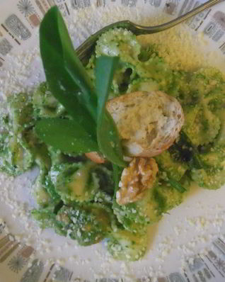 Паста с соусом песто по-итальянски