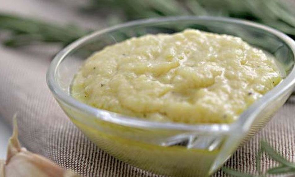 Рецепт песто из чеснока с розмарином