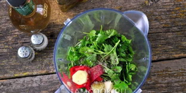 песто из кинзы