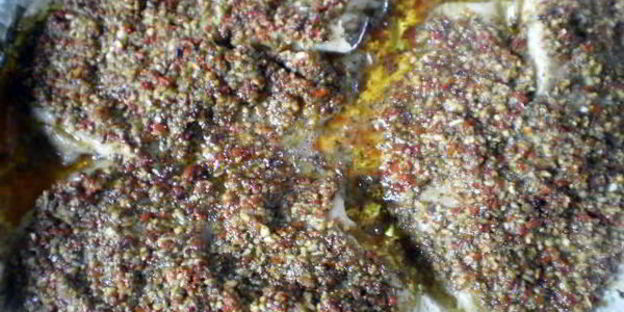 рыба запеченная с соусом песто