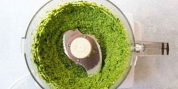 соус песто из кинзы