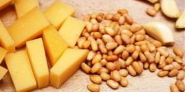 спагетти с соусом песто