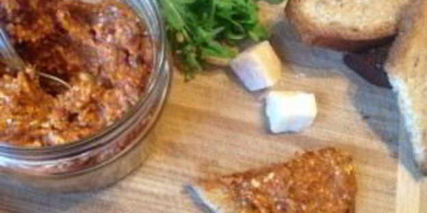 томатный песто