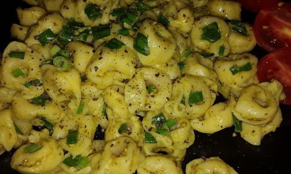 Рецепт тортеллиней с соусом песто