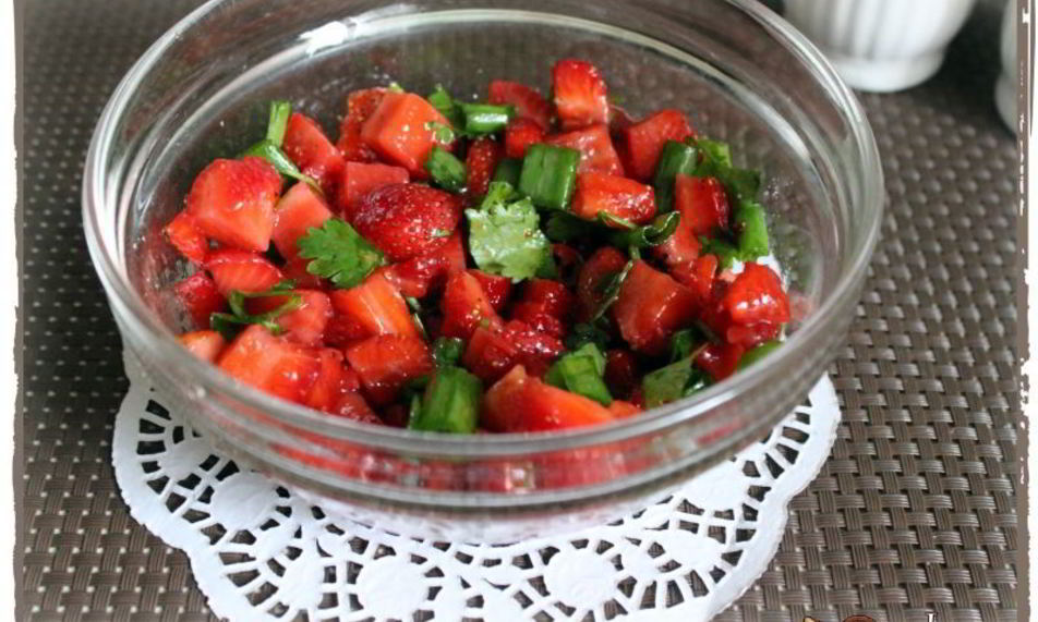 Рецепт острой клубничной сальсы
