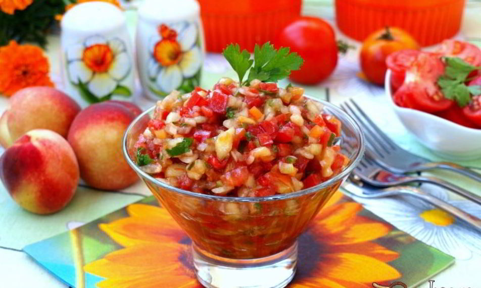 Рецепт овощной сальсы с персиками