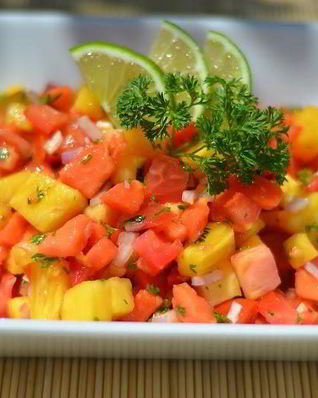 Сальса из ананаса и папайи