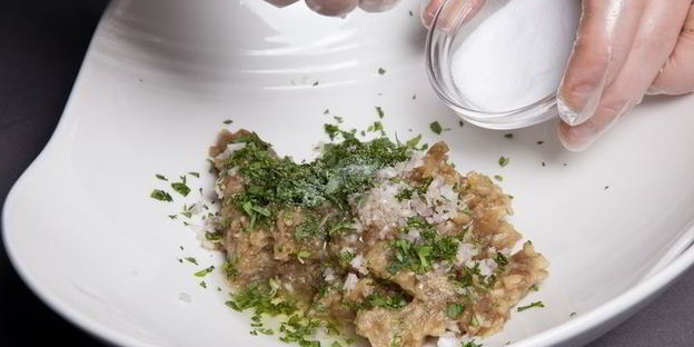 тартар из баклажанов