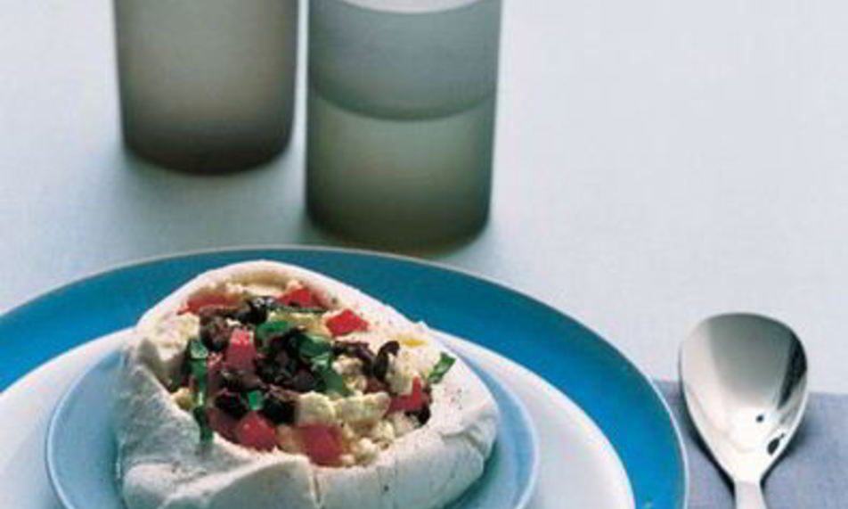 Рецепт тартара из моцареллы с маслинами и желе из помидоров