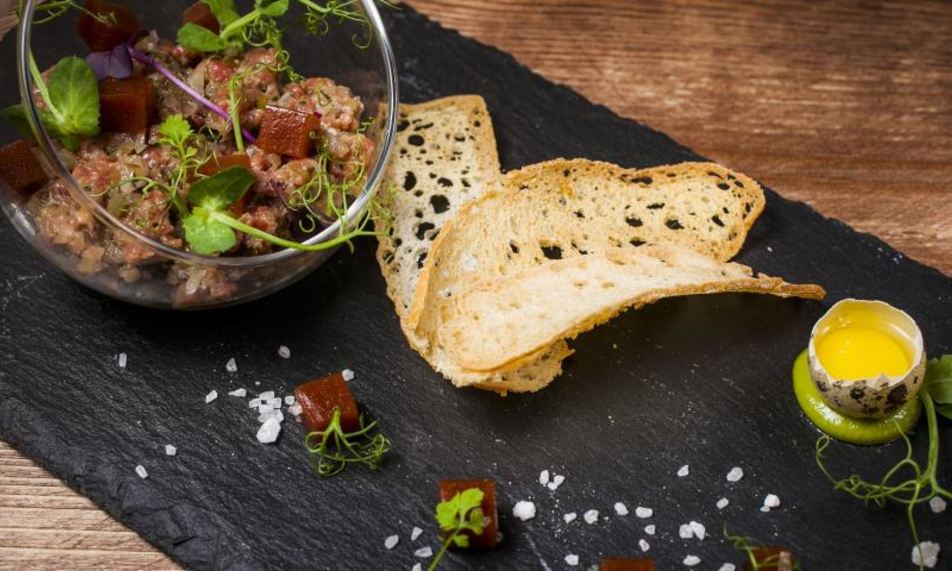 Рецепт тартара из мраморной говядины с соусом васаби