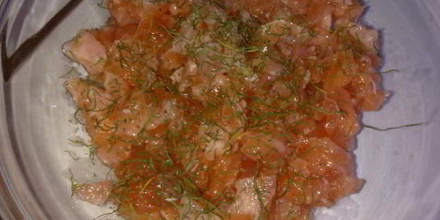 тартар из слабосоленого лосося