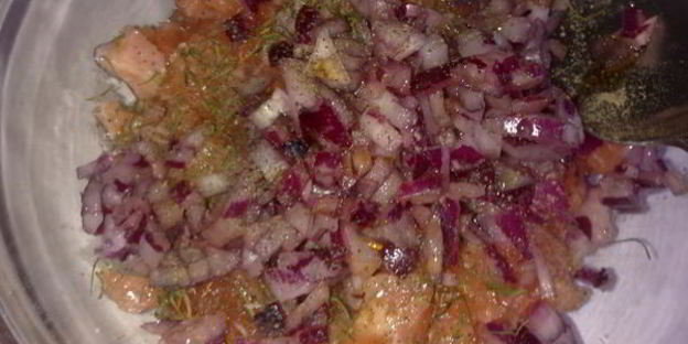 тартар из слабосоленого лосося