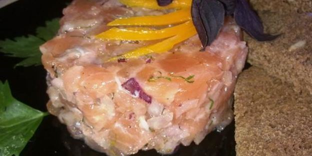 тартар из слабосоленого лосося