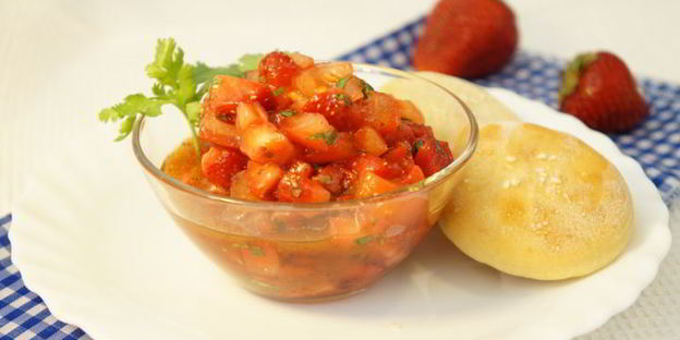 тартар клубнично-помидорный