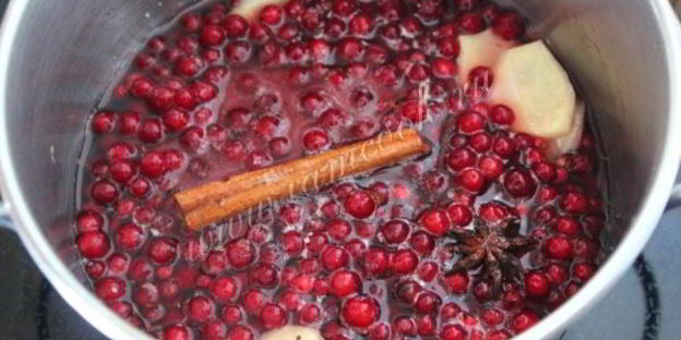 ягодный пряный соус