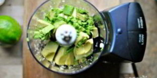 заправка для салатов из авокадо