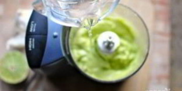 заправка для салатов из авокадо