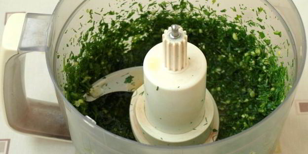 зеленый соус из шпината