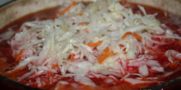 борщ на свиной лопатке с квашеной капустой