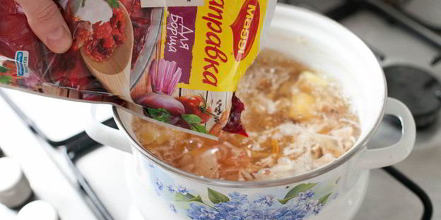 борщ с белыми грибами