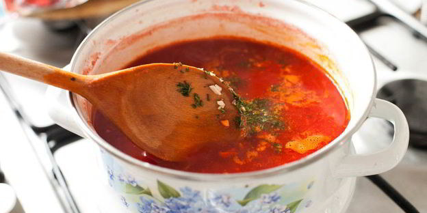 борщ с белыми грибами