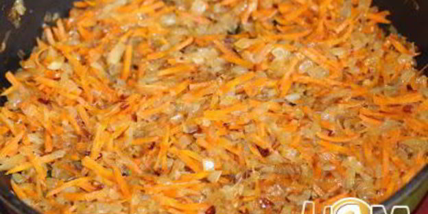 борщ с бычками по-одесски