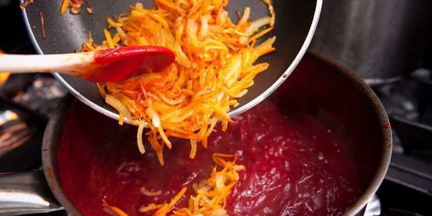 борщ с копченостями