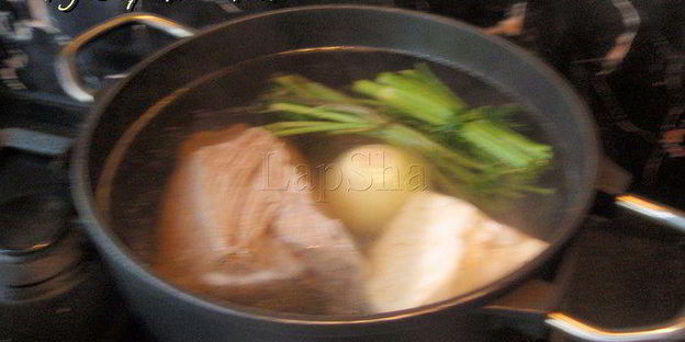 борщ с копчеными ребрышками