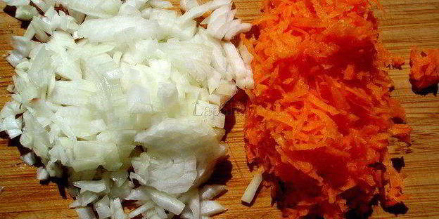 борщ с копчеными ребрышками