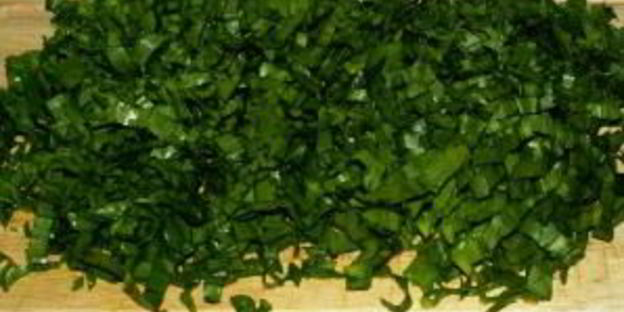 вкусный зеленый борщ со щавелем