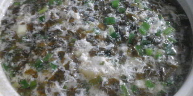 зеленый борщ по-деревенски