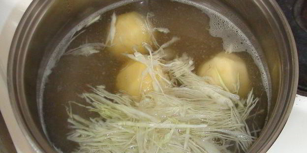 зеленый борщ