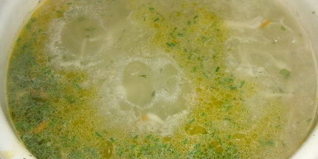 домашняя лапша на курином бульоне