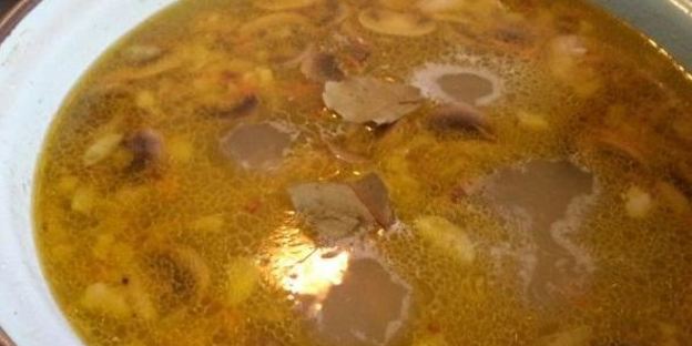 грибной суп на курином бульоне