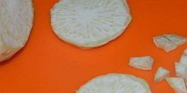 картофельный суп на мясном бульоне