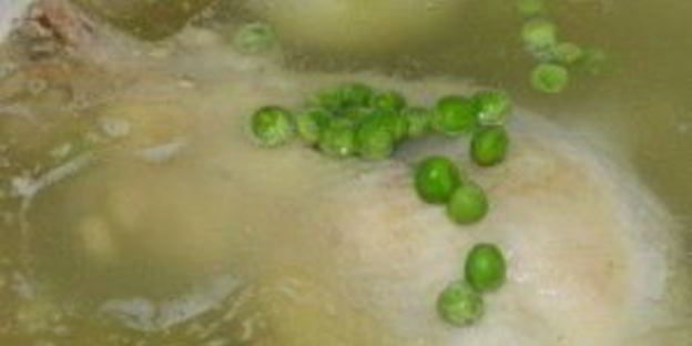 картофельный суп на мясном бульоне