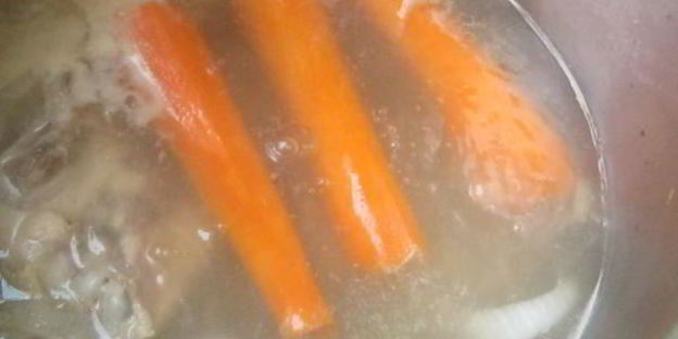 крэплах — домашние пельмени в бульоне