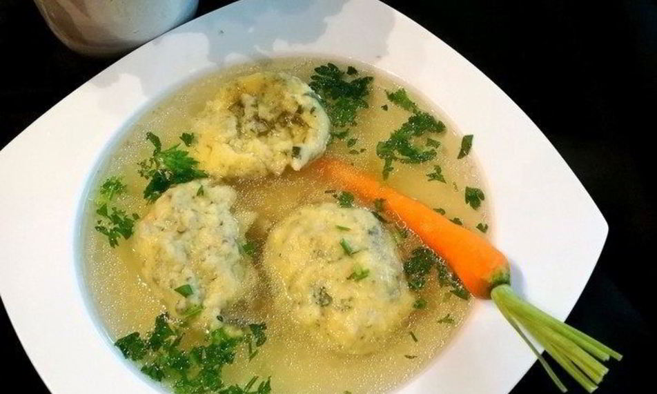 Рецепт куриного бульона с клецками