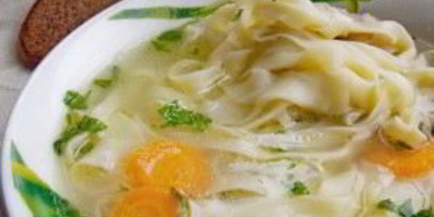 лапша на курином бульоне