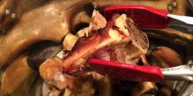 насыщенный говяжий бульон