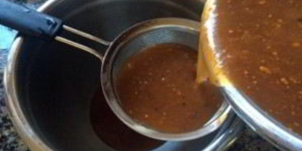 насыщенный говяжий бульон